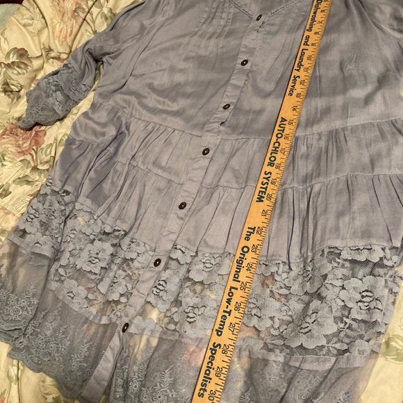 Ladies Boutique Blouse - Picture 6 of 6